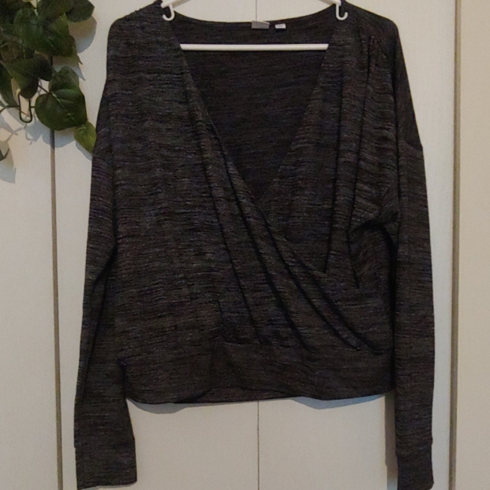 Heathered grey crossover longsleeved crop